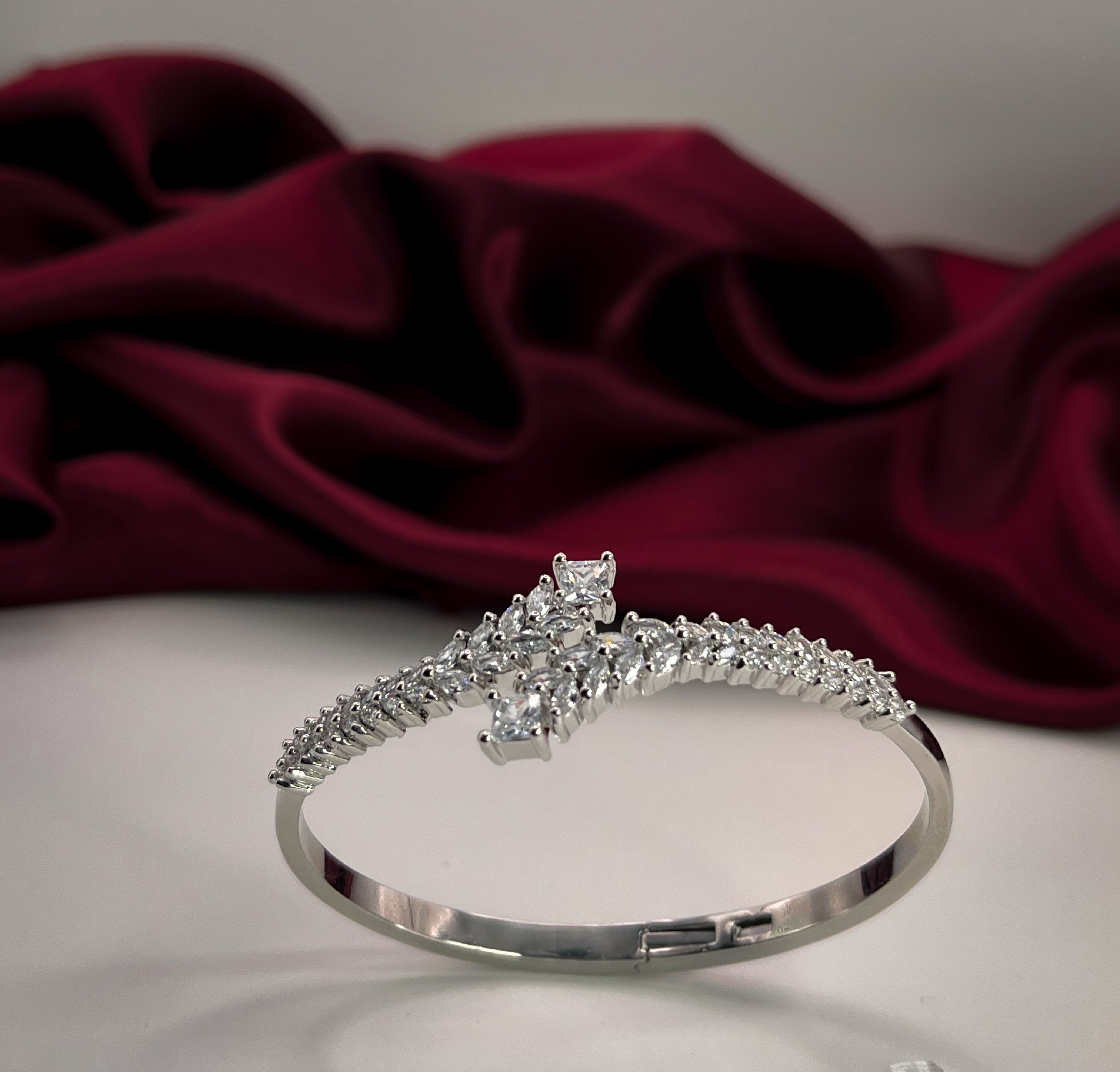 Aura Duo – Bangle & Ring (Zircon Silver)