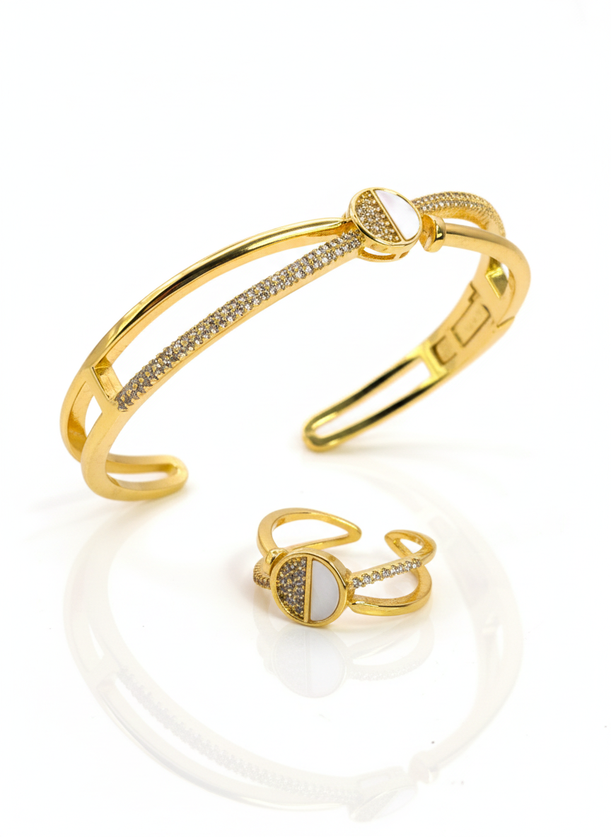 She Ivory Set - VSKY