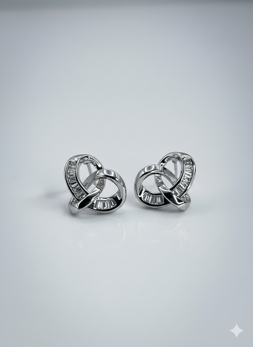 Unity Knot Stud (Silver)