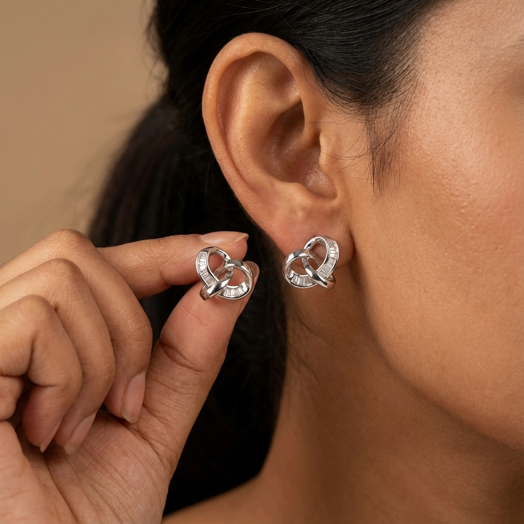 Unity Knot Stud (Silver)